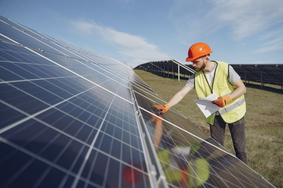 Atualização da NR-10: O Que Empresas na Grande SP Precisam Saber Para Garantir Segurança e Conformidade Elétrica com a Global Engenharia