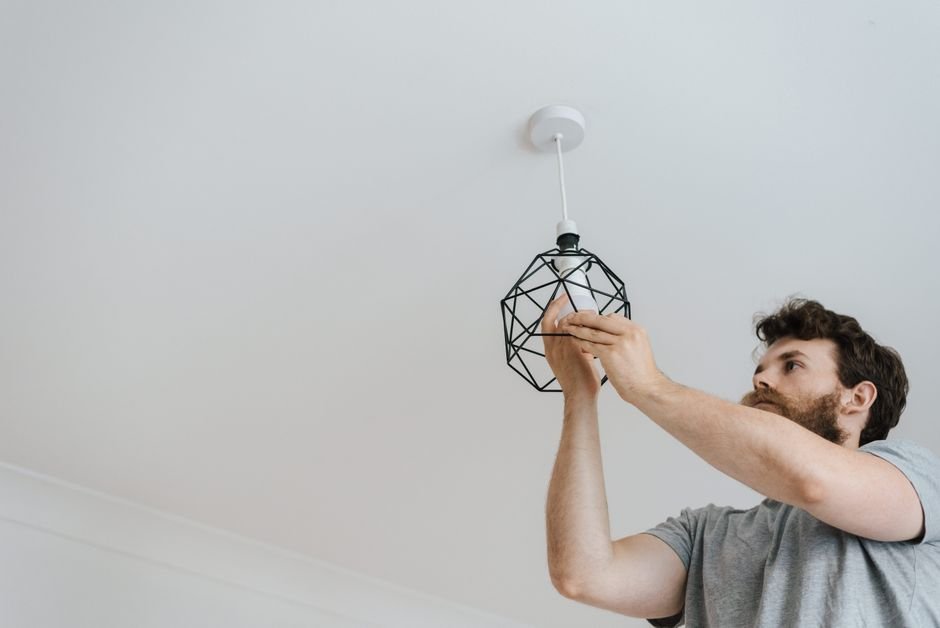 Reformas e Instalações Elétricas em Barueri: Guia para Empresas e Escritórios